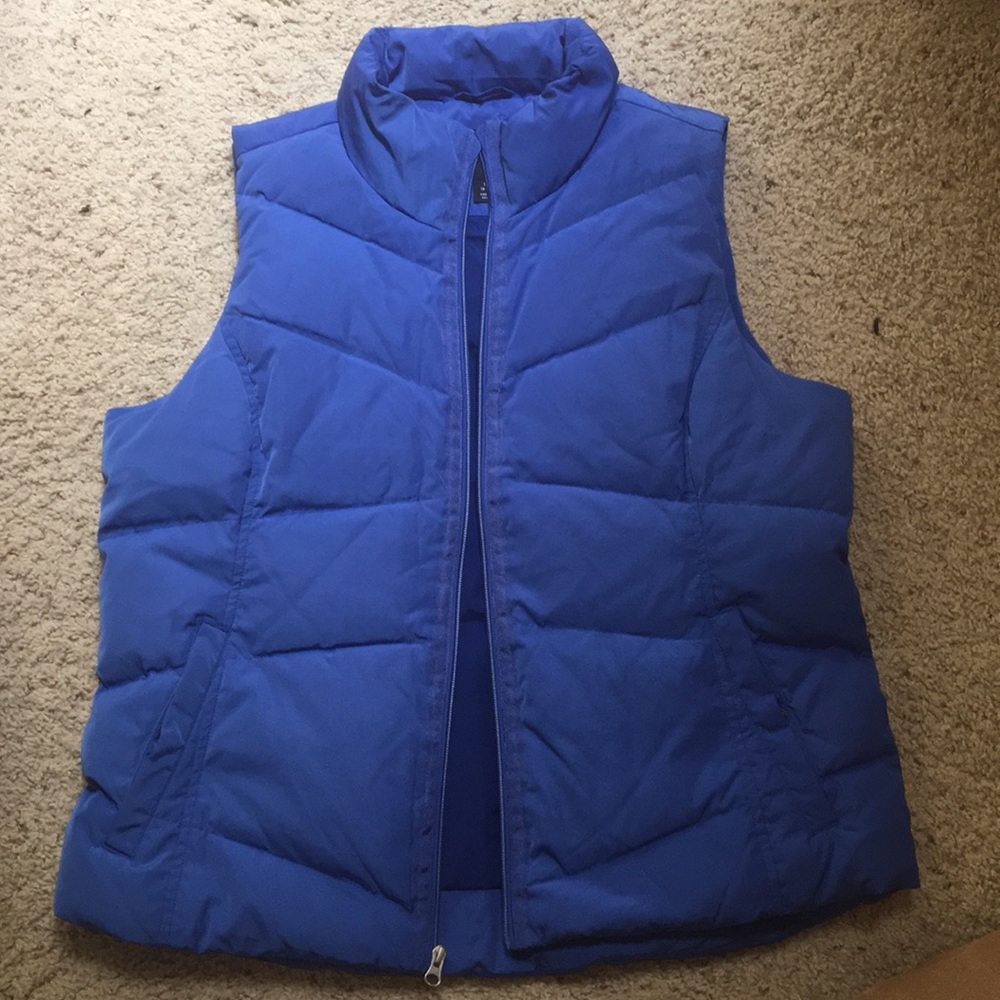 Women’s down vest